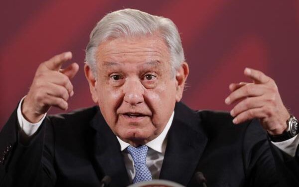 “Sin problema” que la reducción de la jornada laboral se discuta en febrero: AMLO
