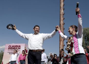 En gira, resaltan unidad en Puebla