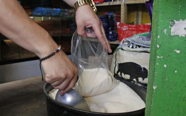 Exigen freno a subida de precio del azúcar
