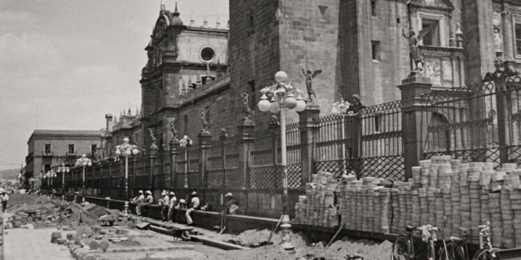 IN MEMORIAM / MODERNIDAD PARA CENTRO HISTÓRICO