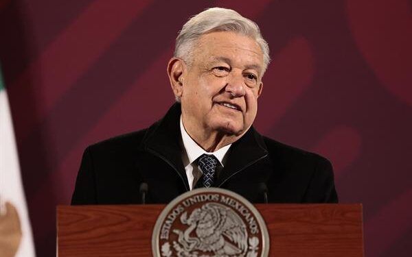 AMLO muestra “respeto” por la muerte de madre del Chapo Guzmán
