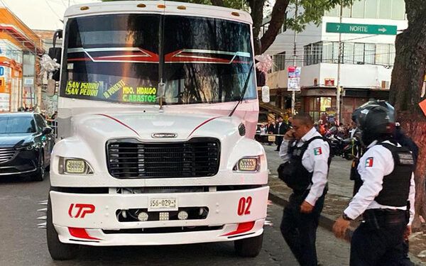 Chofer del transporte público atropella y mata a dos mujeres en el Centro Histórico