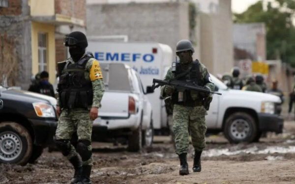 Mueren 12 jóvenes ejecutados por comando armado en Guanajuato