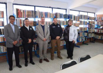 Penales de Puebla reciben 2 mil 800 libros por parte de la Ibero