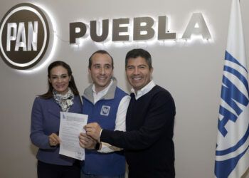Mario Riestra se registra como precandidato a la alcaldía de Puebla