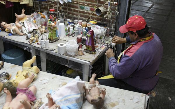 A TRABAJAR PESE AL FUEGO