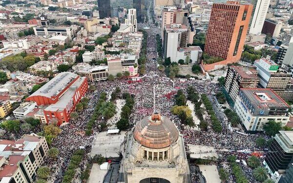 Sheinbaum cierra su precampaña en el Monumento a la Revolución