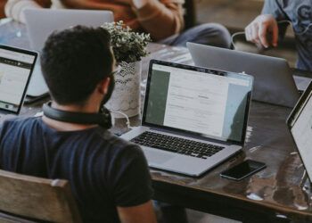 Primer empleo para los jóvenes poblanos