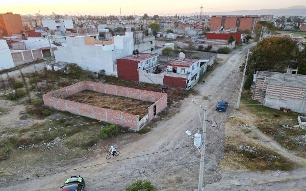 Supervisa ayuntamiento obras viales en San José Chapulco