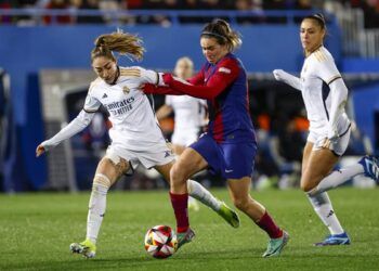 Barcelona golea al Madrid y jugara la final de la Supercopa de España femenina