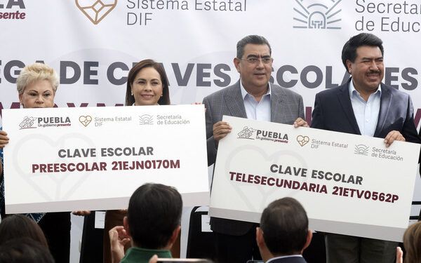 Entregan al SEDIF claves para validar estudios