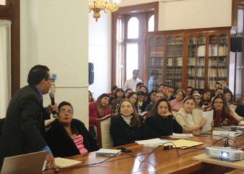 Personal del Congreso de Puebla recibe capacitación en gestión y administración documental