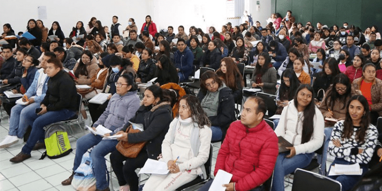 SEP Puebla otorga 246 plazas docentes temporales