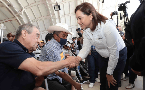 SEDIF Puebla entrega prótesis gratuitas para 155 personas