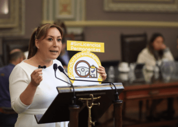  Congreso de Puebla recibe iniciativa para evitar la expedición de licencias permanentes