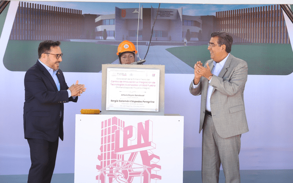 Colocan primera piedra del CIITA del IPN en Ciudad Modelo