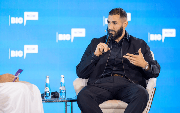 Benzema denuncia a ministro francés por difamación