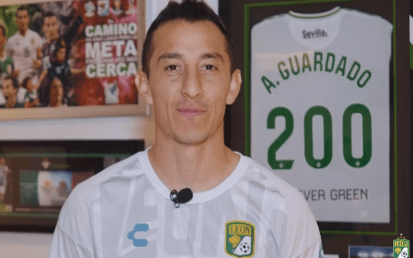 Guardado deja al Betis para fichar con León