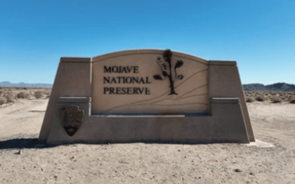 Localizan seis cadáveres en zona desértica cerca de Los Ángeles
