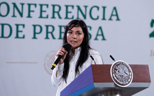Liz Vilchis decidirá libremente si se queda o va como candidata: AMLO