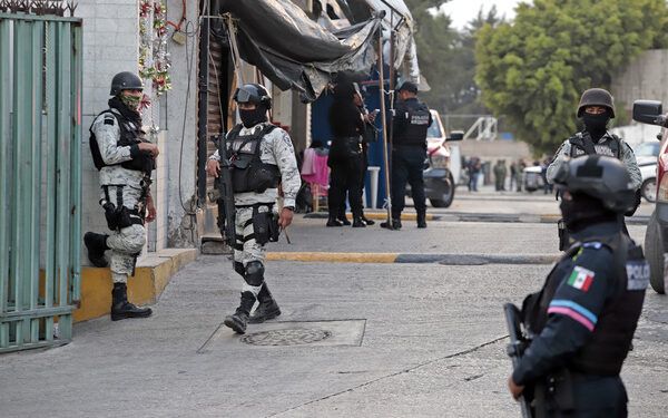 La Cuchilla, en manos particulares