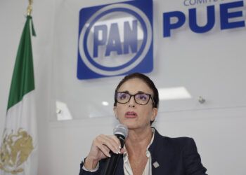 “Augusta Díaz de Rivera debe considerar renunciar”