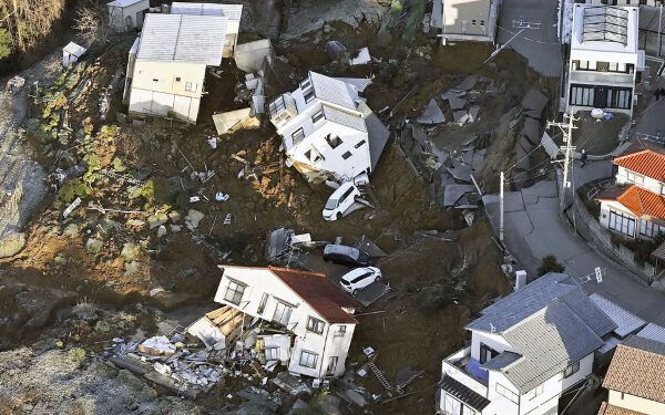 Sismo en Japón suma 50 muertos