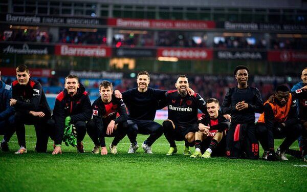 Leverkusen golea al Bayern y se enfila al título de la Bundesliga