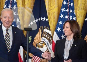 Fiscal estatal pide a Kamala Harris inhabilitar a Joe Biden como presidente