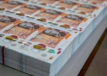 Exhiben en Londres los nuevos billetes con el rostro de Carlos III