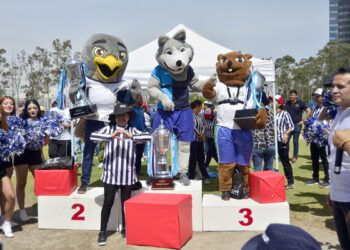 BUAP realiza Feria de San Valentín en Ciudad Universitaria