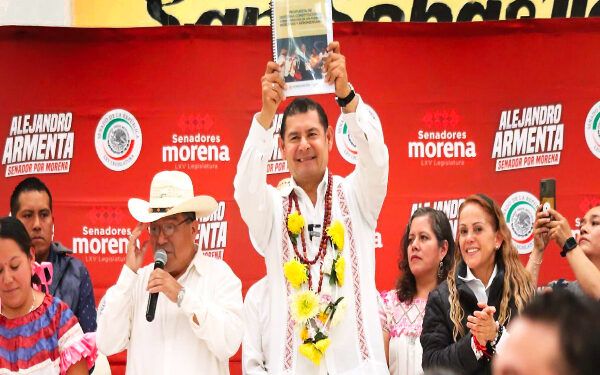 Recibe Armenta iniciativas de etnias
