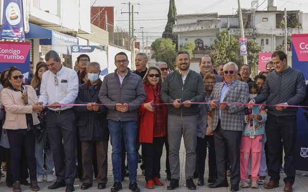Finalizan obra vecinos y edil