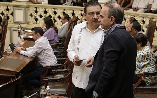 Se incorpora Eduardo Alcántara al Grupo Plural