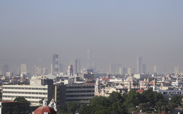 Aumenta contaminación; analizan restricción vehicular