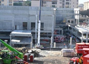 Localizan cuerpo del último trabajador desaparecido tras derrumbe en Florencia