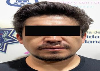 Policía Municipal de Puebla detiene a sujeto acusado de robo a transeúnte