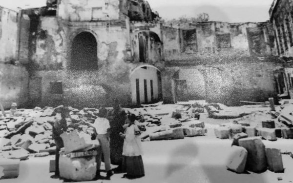 IN MEMORIAM / EL APARICIO DESDE DENTRO