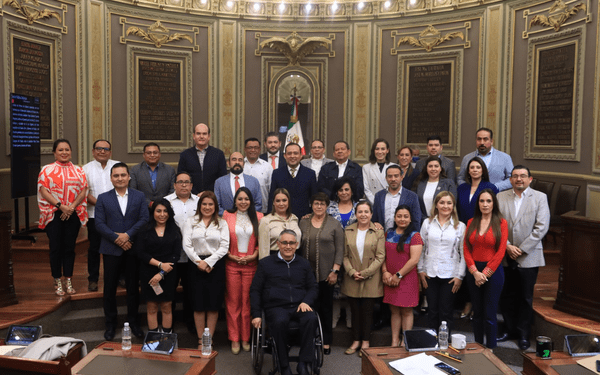 Titular de la Secretaría de Turismo ante el Pleno del Congreso de Puebla