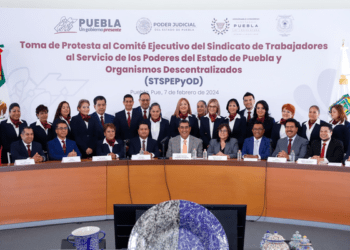 Sergio Salomón garantiza derechos de los trabajadores del gobierno estatal