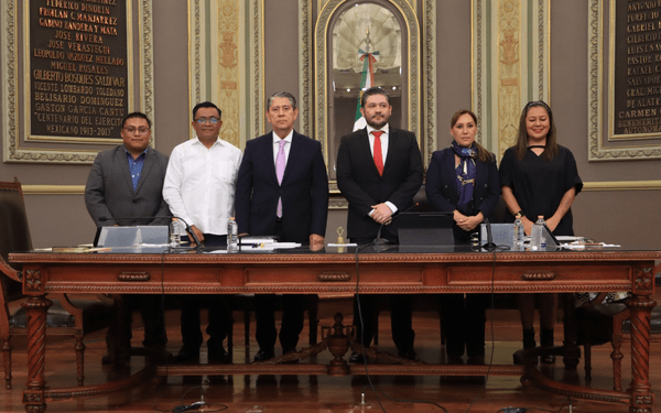 Titular de la Fiscalía General del Estado comparece ante el Congreso de Puebla
