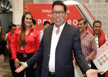 LAS TRANSAS (Y ANDANZAS) DE NÉSTOR CAMARILLO 