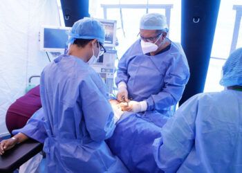 Impulsan mejora en procedimientos médicos en Puebla