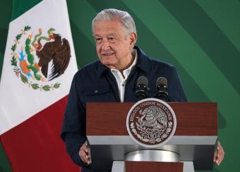 AMLO critica al rey de España por recibir a madres de desaparecidos en México
