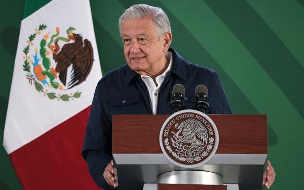 AMLO critica al rey de España por recibir a madres de desaparecidos en México