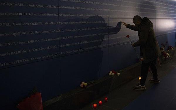 A 20 años, un tributo para víctimas