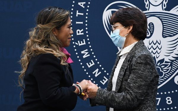 Acuerdan formar mejores profesionales de la salud