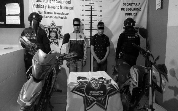 SSP de Texmelucan detiene a dos hombres con arma de fuego