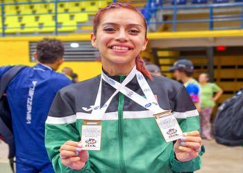 Consigue doble bronce Yuriko Cortés en modalidad kumite