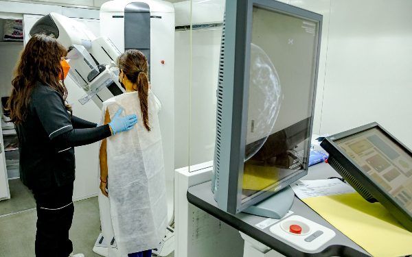 Jornada preventiva de cáncer de mama en unidades de salud en Puebla capital